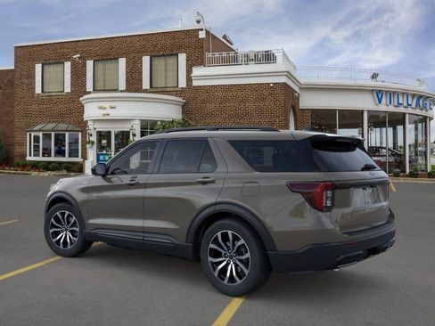 New 2026 Ford Explorer ST-Line AWD/4WD image 4