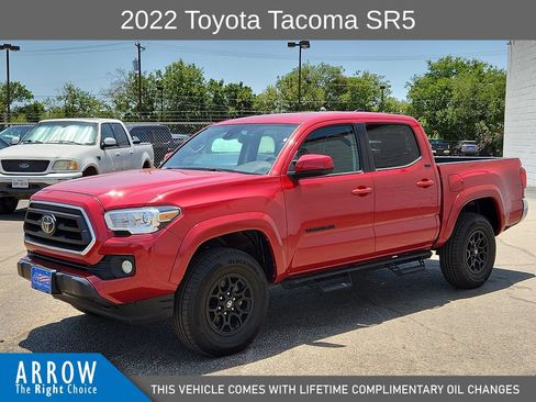 Used 2022 Toyota Tacoma SR5 RWD image 5