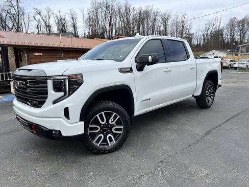 Used 2024 GMC Sierra 1500 AT4 w/ Technology Package image 1