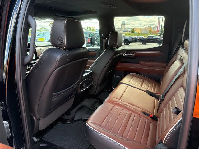 Used 2024 GMC Sierra 1500 Denali Ultimate AWD/4WD image 13