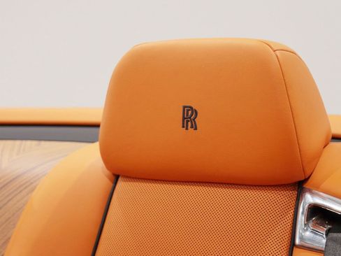 Used 2017 Rolls-Royce Dawn image 43