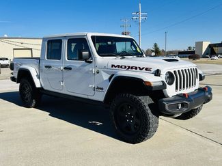 Used 2022 Jeep Gladiator Mojave w/ LED Lighting Group video 2
