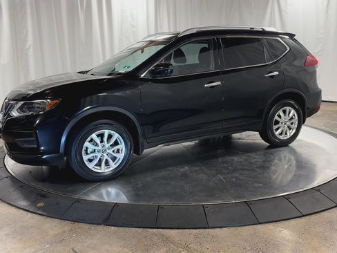 Used 2020 Nissan Rogue SV image 5