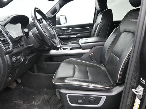 Used 2022 RAM 1500 Laramie AWD/4WD image 18