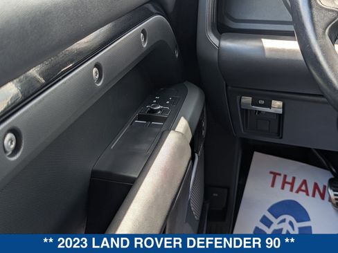 Used 2023 Land Rover Defender 90 X AWD/4WD image 21