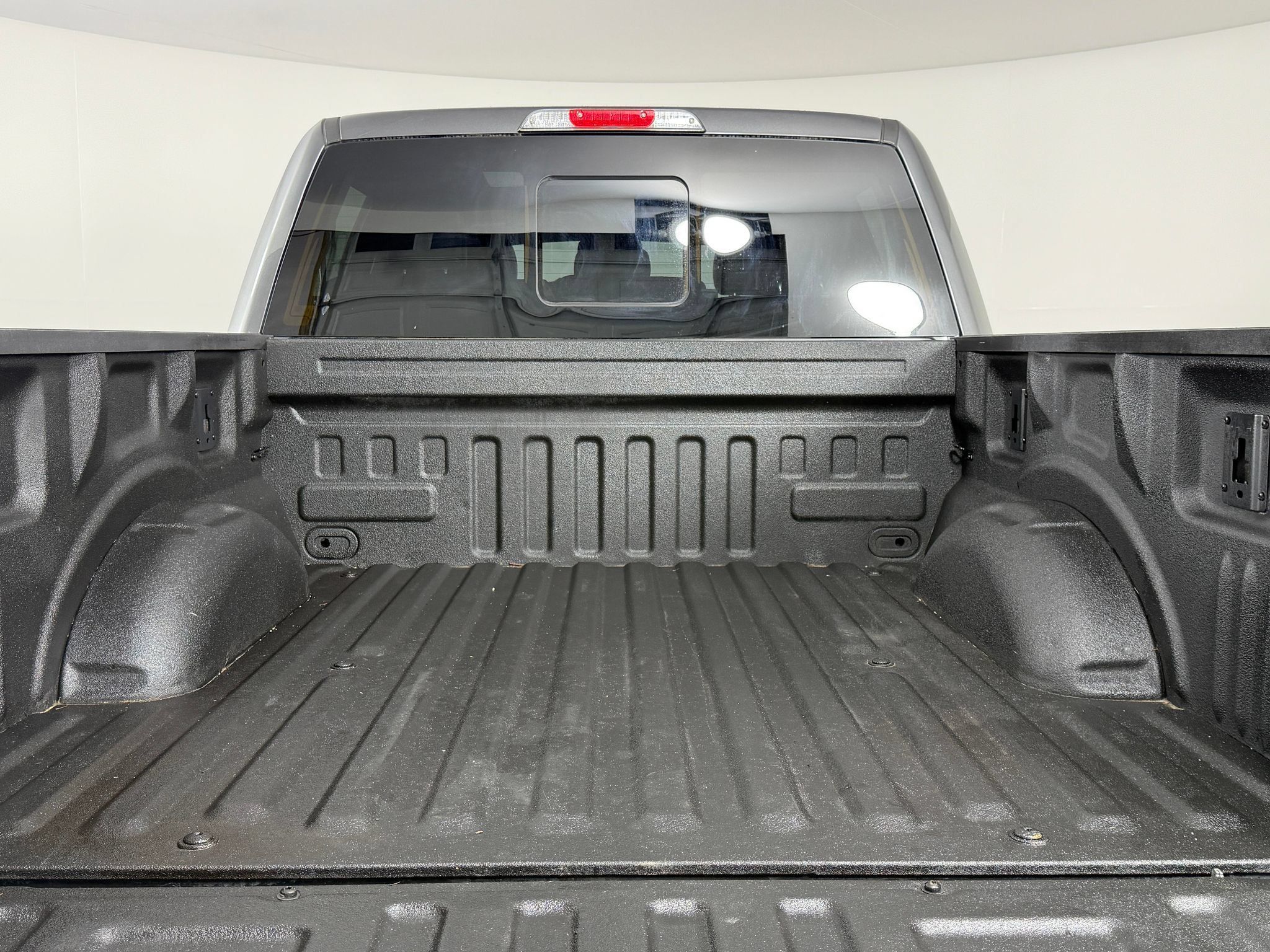 Used 2017 Ford F150 Lariat w/ Equipment Group 502A Luxury AWD/4WD image 18