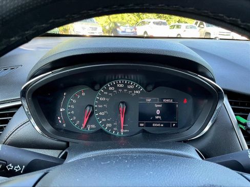 Used 2019 Chevrolet Trax LT w/ LT Convenience Package AWD/4WD image 5