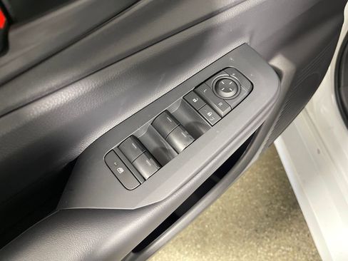 New 2026 Toyota Prius Plug-In Hybrid image 16