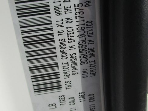 Used 2018 RAM 2500 Longhorn w/ Convenience Group image 32