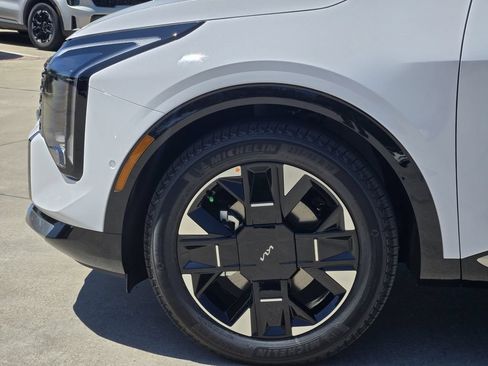 New 2026 Kia Sportage SX FWD image 5