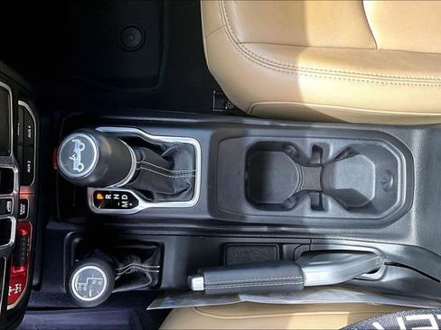 Used 2018 Jeep Wrangler Unlimited Rubicon image 14