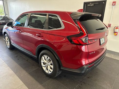 Used 2025 Honda CR-V LX image 4