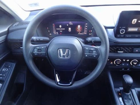 Used 2023 Honda Accord EX image 12
