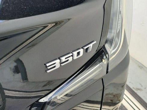 Used 2023 Cadillac XT4 Sport FWD image 6