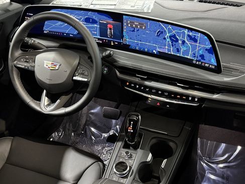 New 2025 Cadillac XT4 Premium Luxury image 42