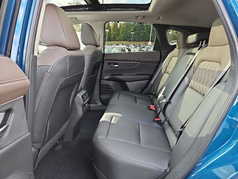 New 2026 Nissan Murano Platinum image 7