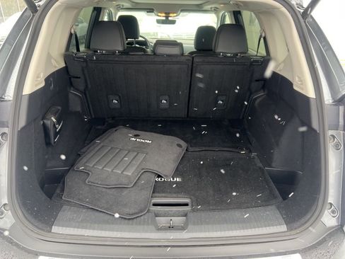 Certified 2022 Nissan Rogue SL w/ SL Premium Package image 8