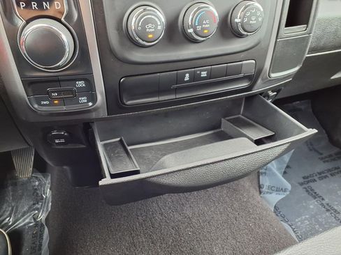Used 2024 RAM 1500 Classic SLT AWD/4WD image 10