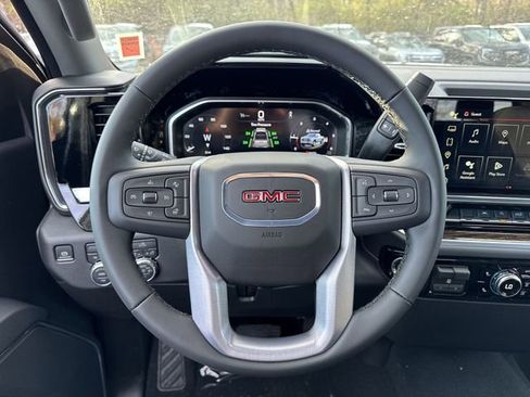New 2026 GMC Sierra 1500 Elevation image 14