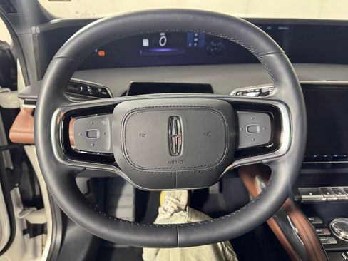 New 2026 Lincoln Nautilus Reserve image 23