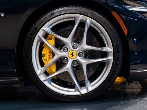 Certified 2022 Ferrari Roma image 16