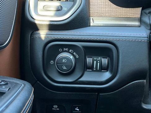 Used 2019 RAM 1500 Limited image 43