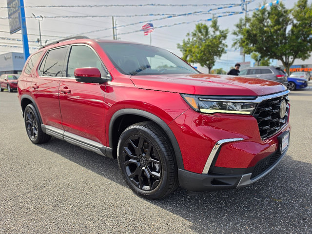 Certified 2025 Honda Pilot Elite image 9