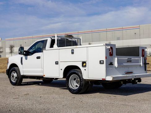 Used 2020 Ford F350 XL w/ Power Equipment Group image 5
