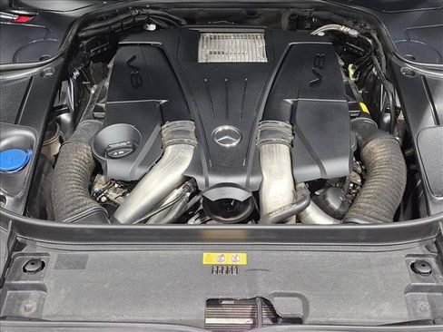 Used 2017 Mercedes-Benz S 550 4MATIC Sedan image 24