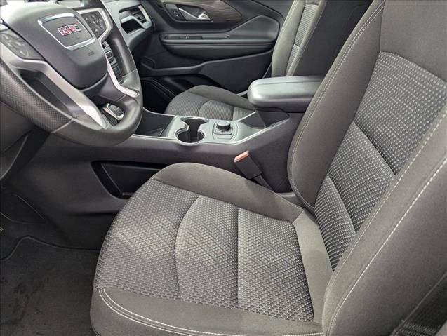 Used 2024 GMC Terrain SLE AWD/4WD image 22