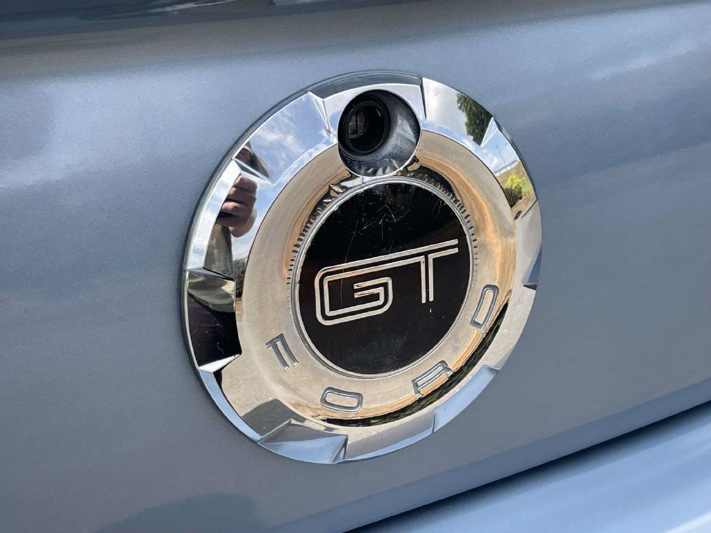 Used 2007 Ford Mustang GT RWD image 5