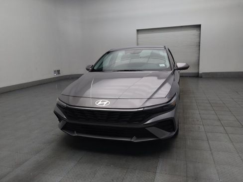 Used 2025 Hyundai Elantra SE FWD image 15