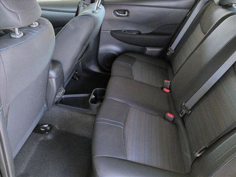 Used 2025 Nissan Leaf S FWD image 17