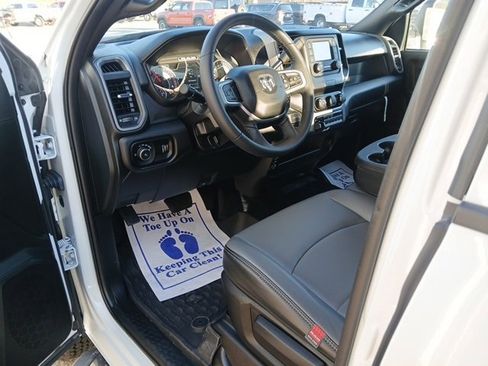Used 2024 RAM 3500 Tradesman w/ Safety Group image 49