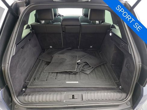 Used 2021 Land Rover Range Rover Sport SE image 16