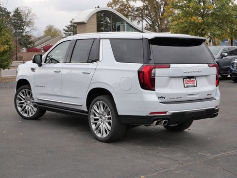New 2026 GMC Yukon Denali w/ Denali Reserve Package image 2