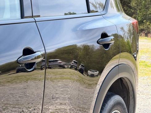 Used 2023 Nissan Rogue SL w/ SL Premium Package image 7