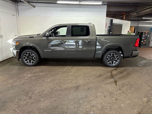 Used 2026 RAM 1500 Laramie AWD/4WD image 6