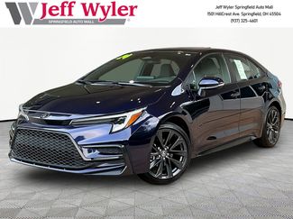 Used 2024 Toyota Corolla SE w/ SE Premium Package FWD video 1