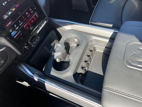 New 2026 RAM 2500 Laramie AWD/4WD image 25