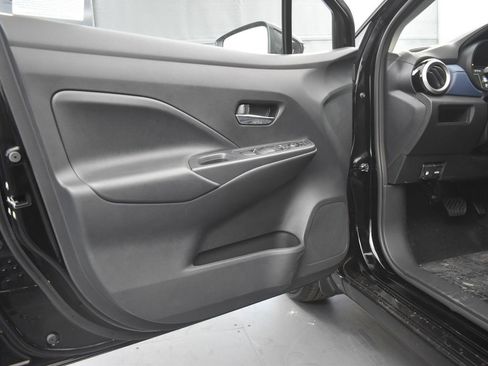 New 2025 Nissan Versa SV w/ Trunk Package image 27