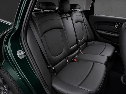 Used 2017 MINI Cooper Clubman FWD image 14
