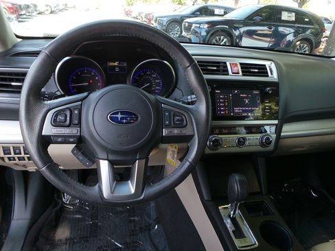 Used 2017 Subaru Outback 2.5i Premium AWD/4WD image 26