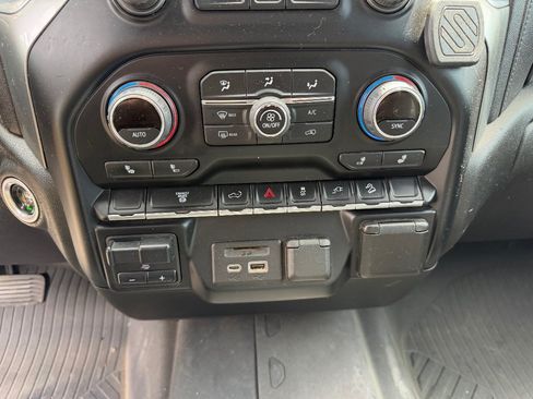 Used 2022 Chevrolet Silverado 3500 LTZ w/ Z71 Off-Road Package AWD/4WD image 21