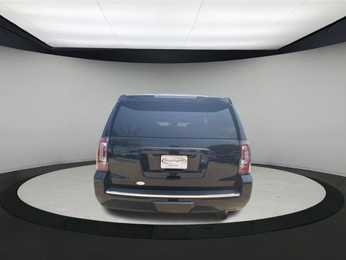 Used 2015 GMC Yukon Denali w/ Touring Package AWD/4WD image 6