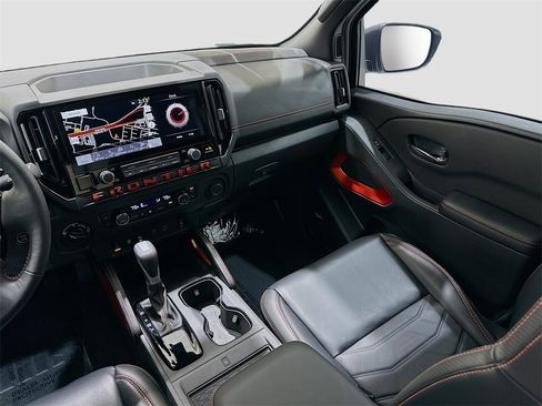 Used 2025 Nissan Frontier PRO-4X w/ Pro Premium Package image 24