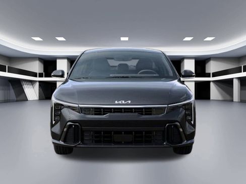 New 2025 Kia K4 GT-Line image 2