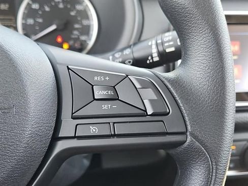 New 2025 Nissan Kicks Play S image 12