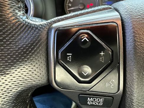 Used 2021 Toyota Tacoma TRD Sport image 28