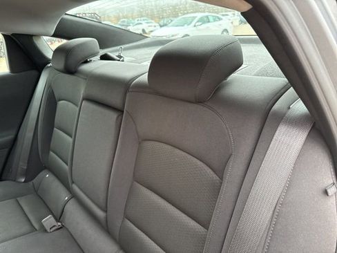 Used 2024 Chevrolet Malibu LT image 35